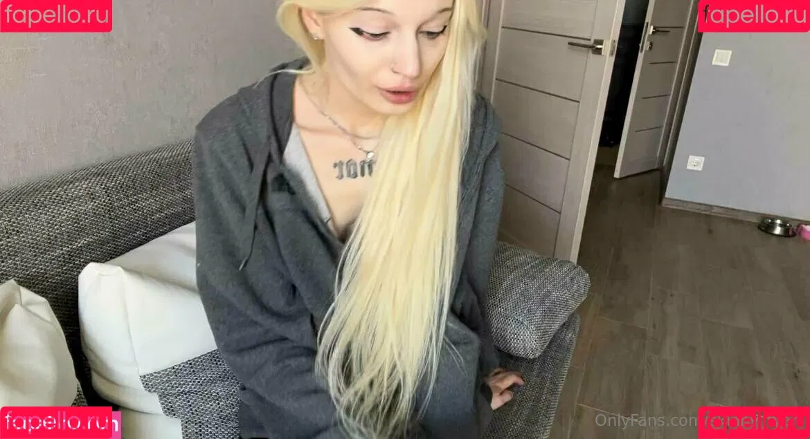 skinny_tyan Onlyfans Photo Gallery 
