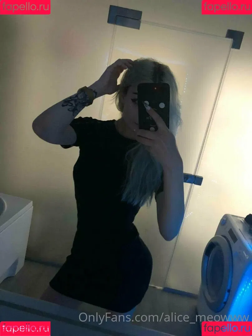 skinny_tyan Onlyfans Photo Gallery 