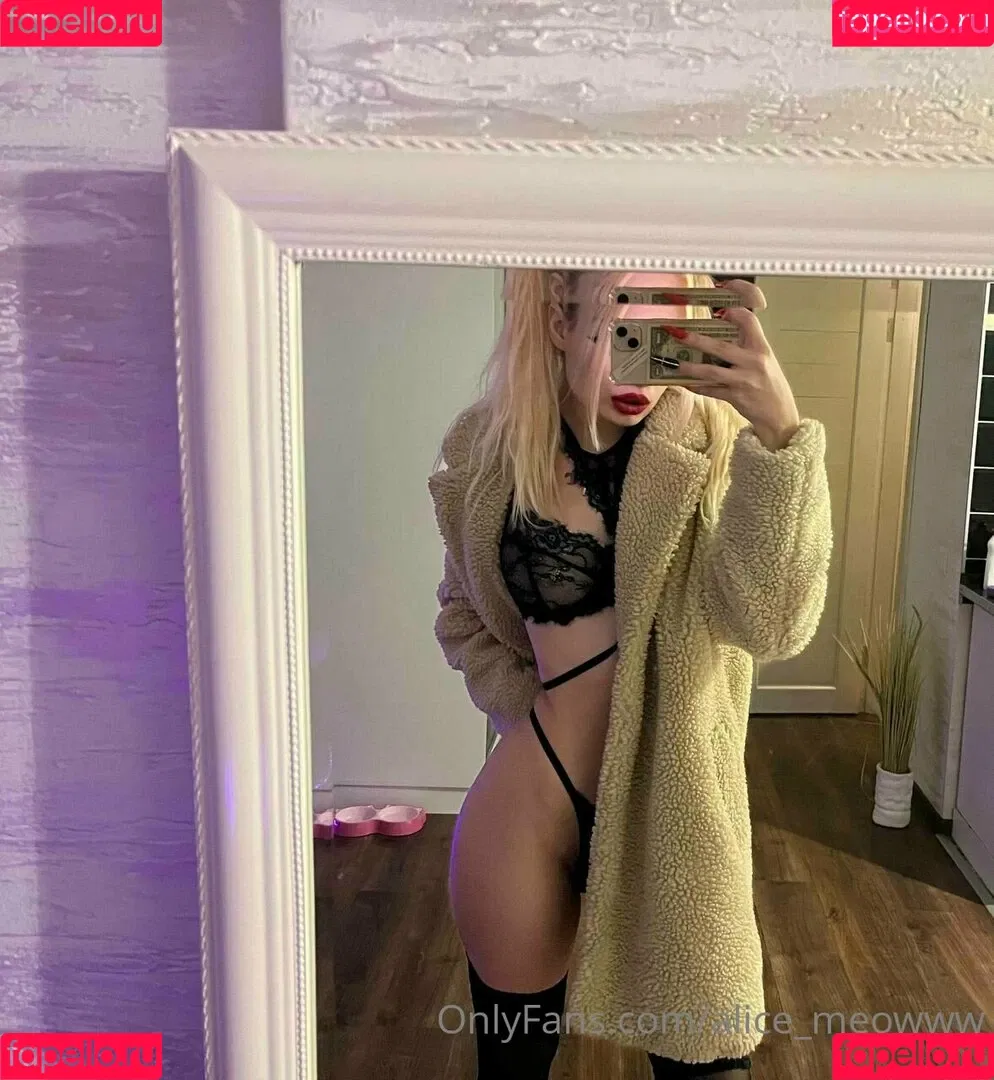 skinny_tyan Onlyfans Photo Gallery 