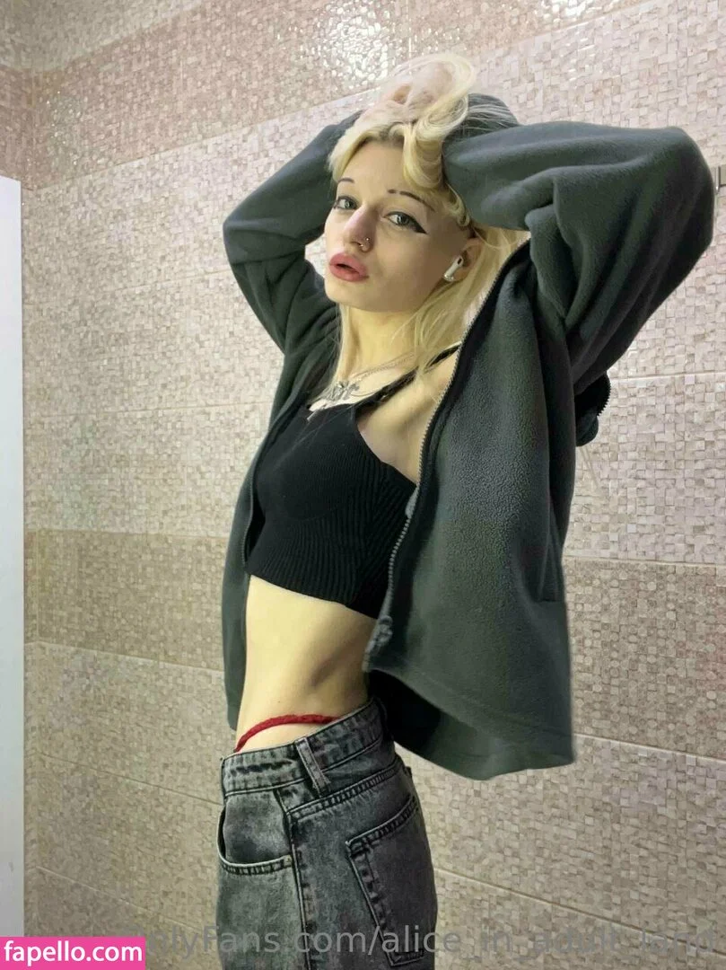 skinny_tyan Onlyfans Photo Gallery 