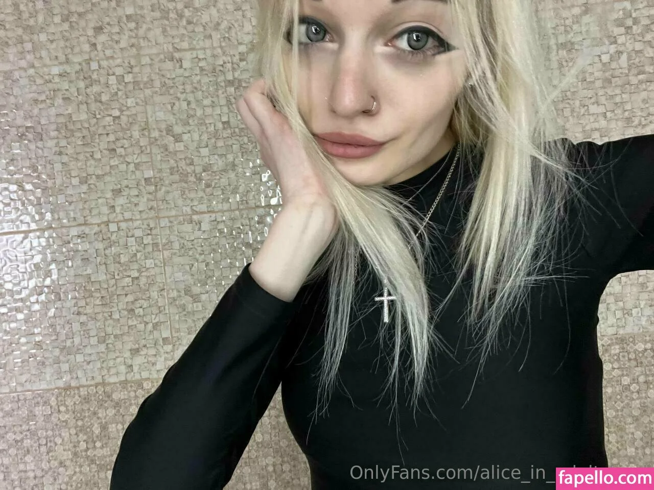 skinny_tyan Onlyfans Photo Gallery 