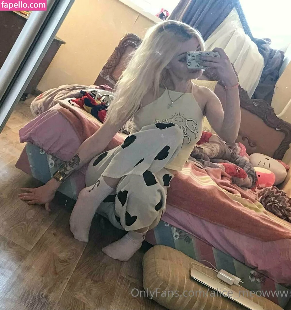 skinny_tyan Onlyfans Photo Gallery 