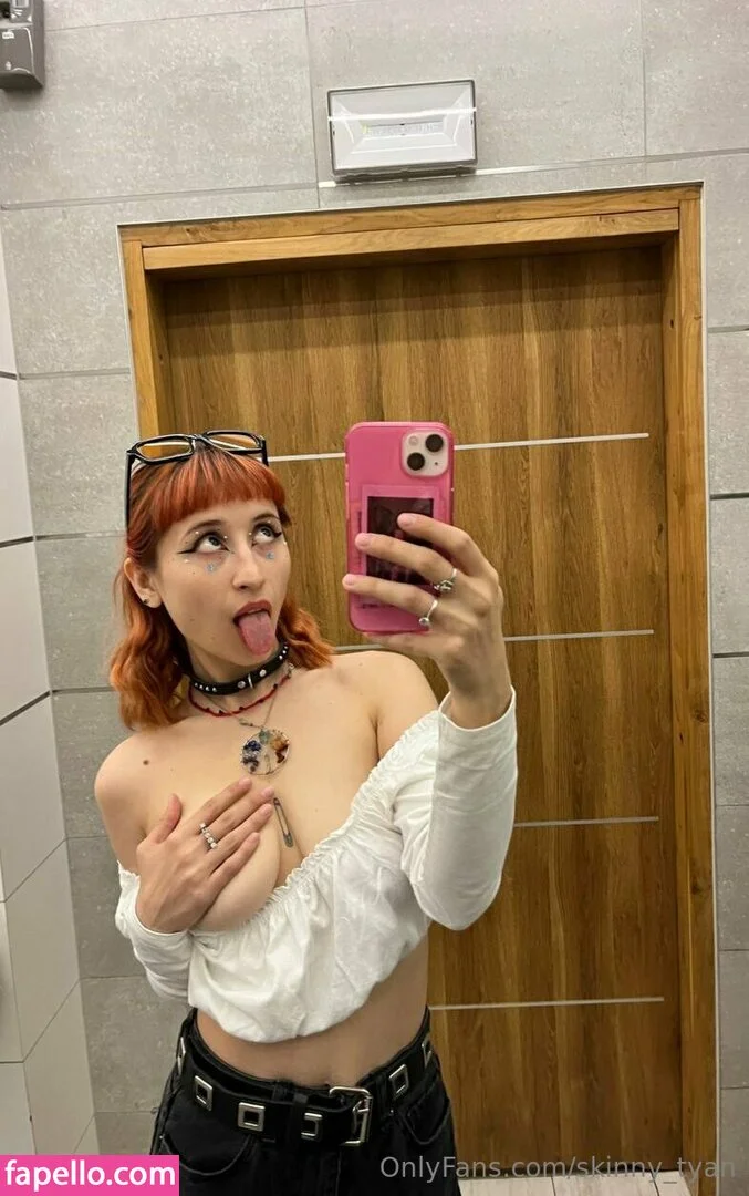 skinny_tyan Onlyfans Photo Gallery 