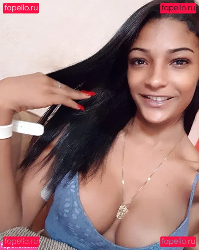 Talitinha Melk Onlyfans Photo Gallery 