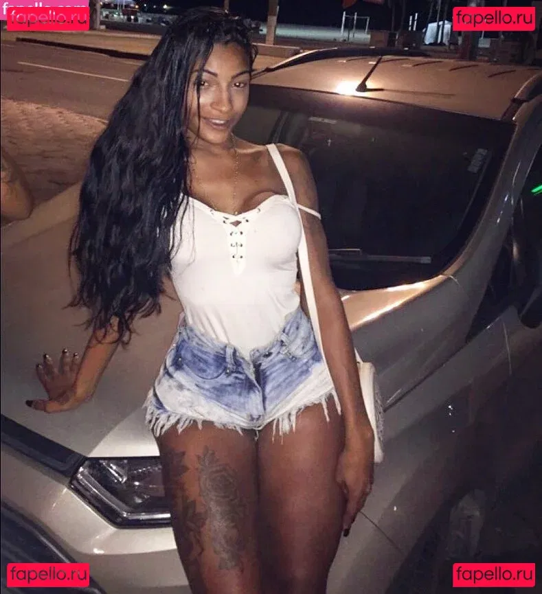 Talitinha Melk Onlyfans Photo Gallery 