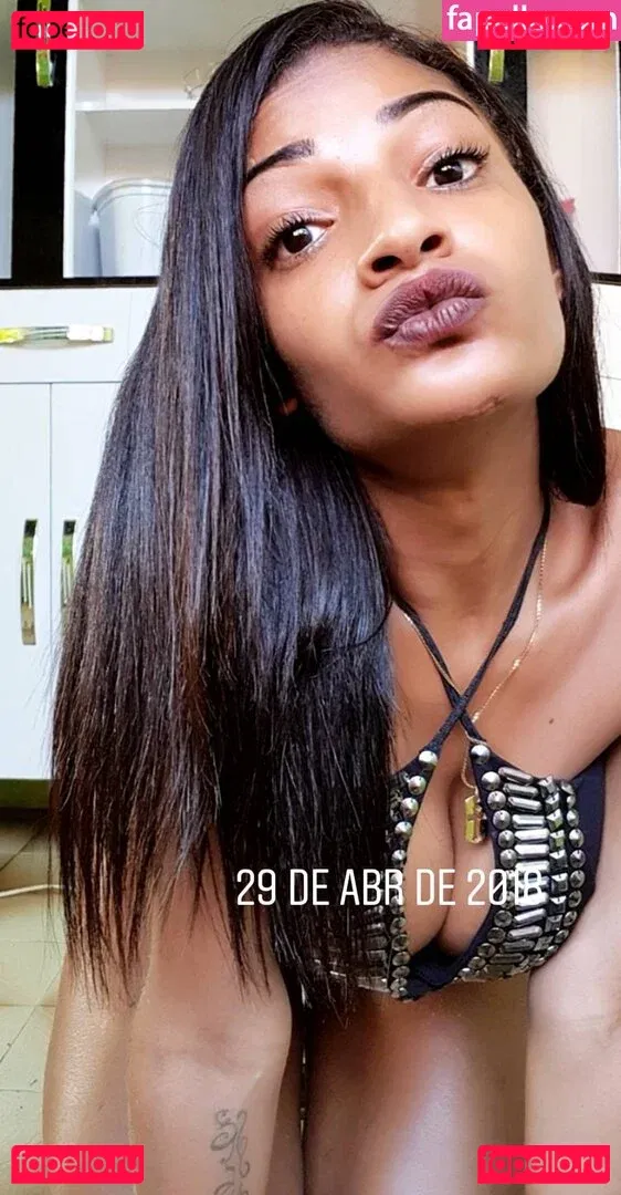 Talitinha Melk Onlyfans Photo Gallery 