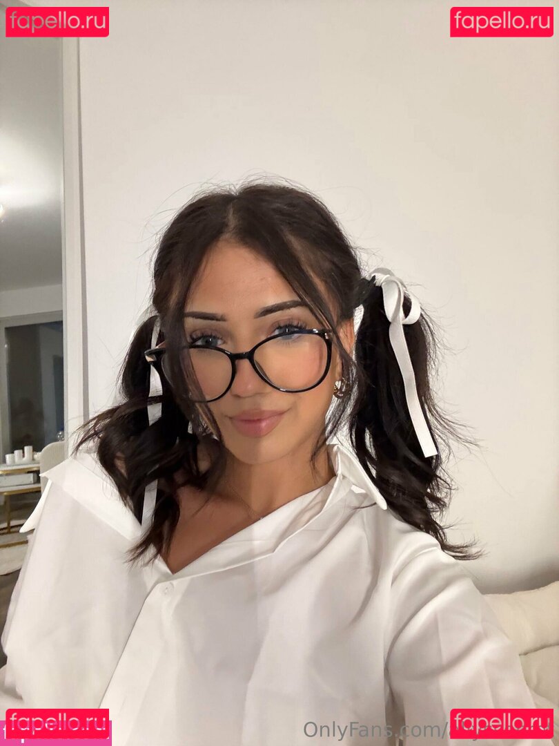 Allyssecret Nude Onlyfans Photo 7