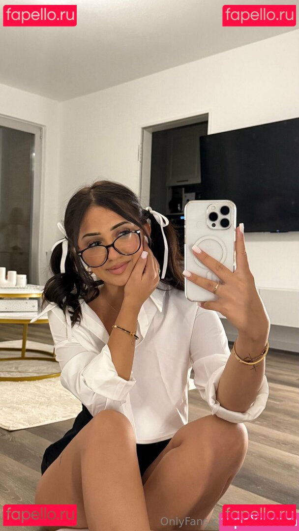 Allyssecret Nude Onlyfans Photo 6