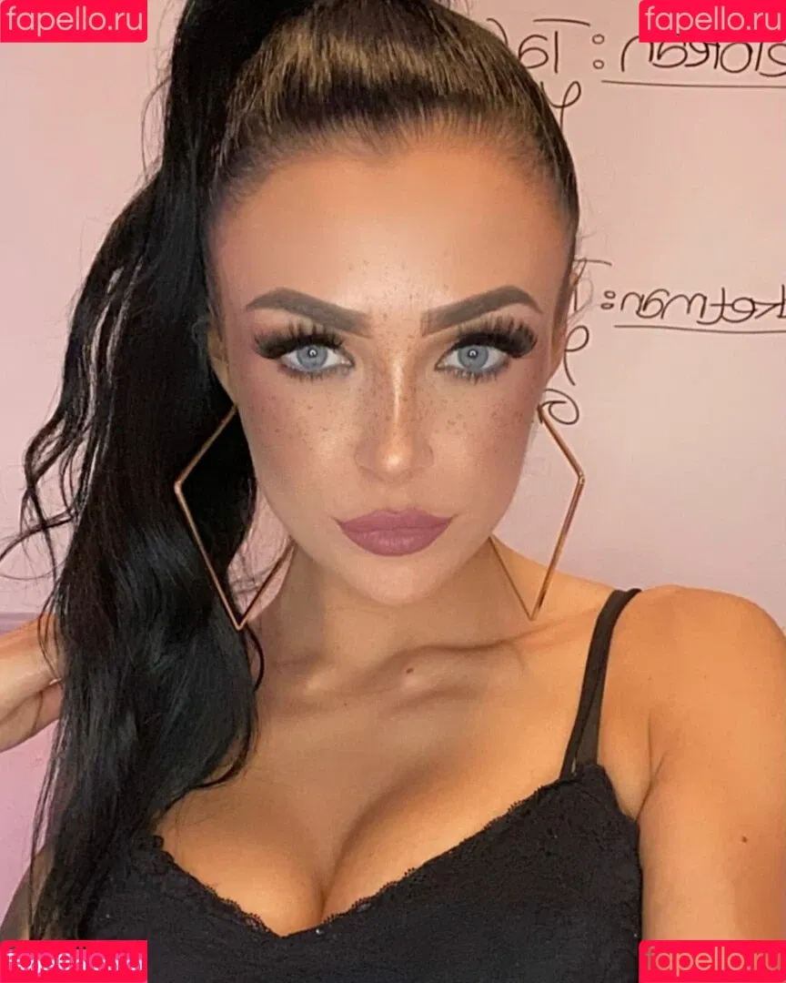 Selina Fox Onlyfans Photo Gallery 
