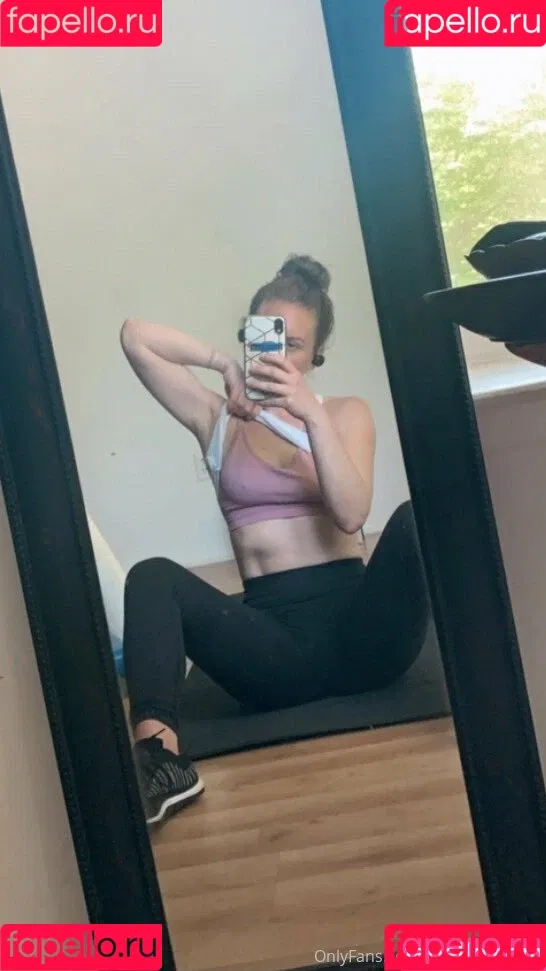 submissive-gigi Onlyfans Photo Gallery 