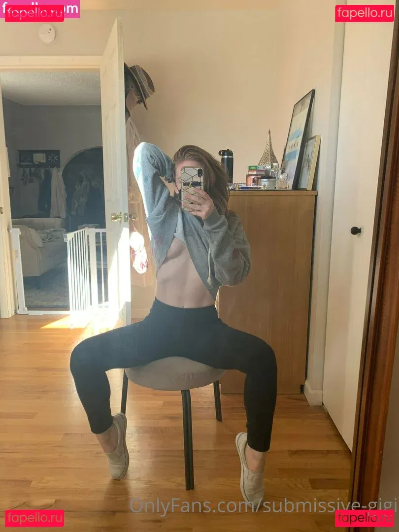 submissive-gigi Onlyfans Photo Gallery 