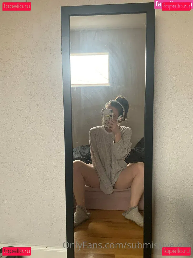 submissive-gigi Onlyfans Photo Gallery 