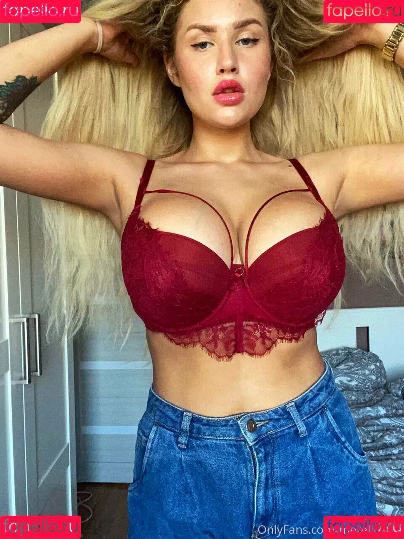 Merelin_ Onlyfans Photo Gallery 