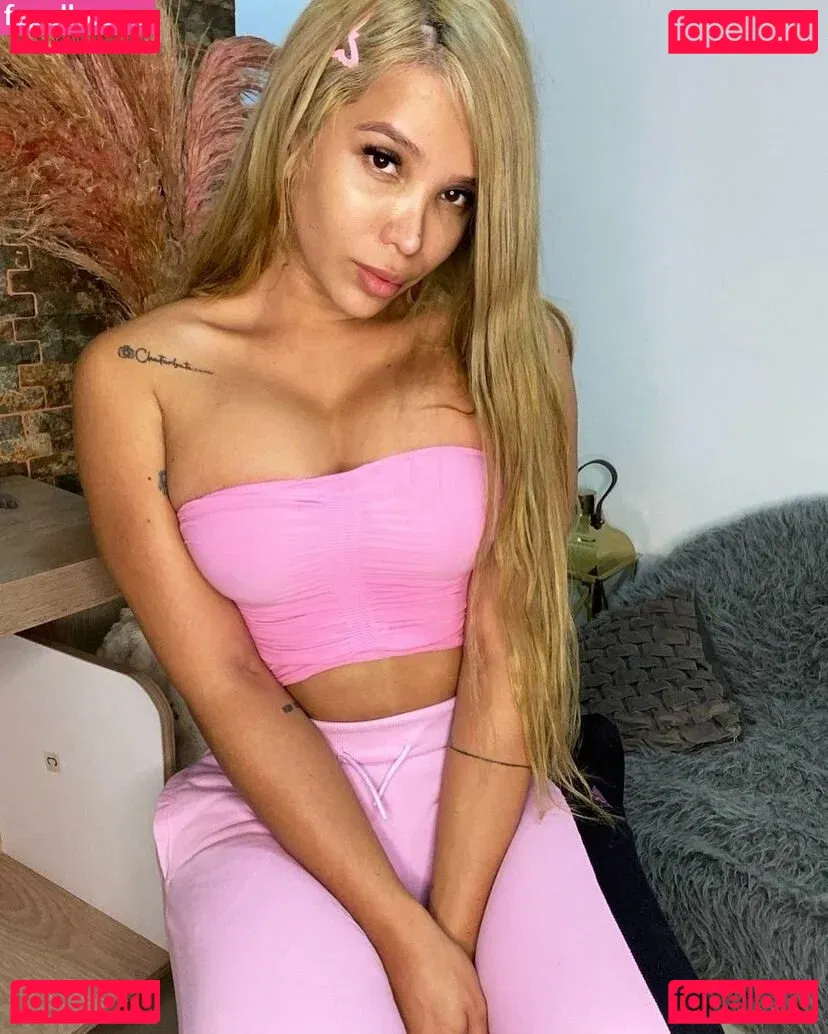 ninagomezts Onlyfans Photo Gallery 