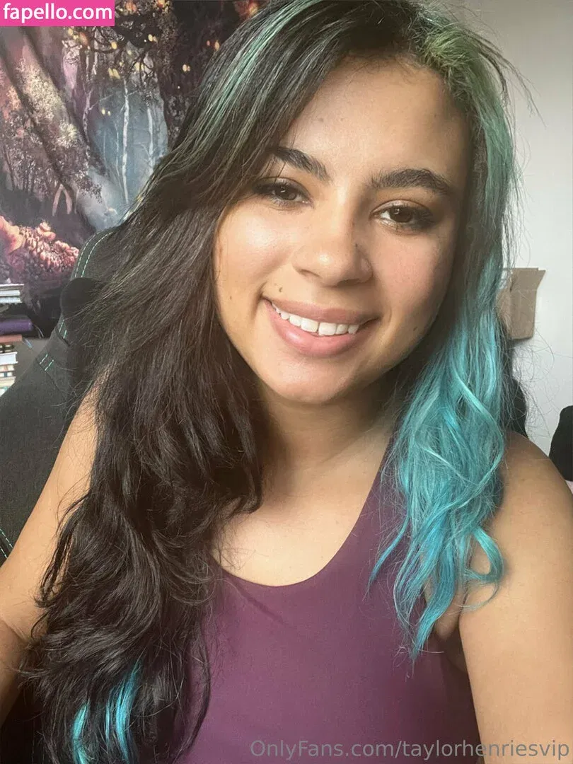 taylorhenries Onlyfans Photo Gallery 