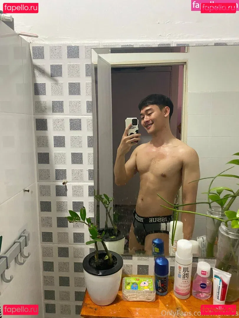 mentros Onlyfans Photo Gallery 