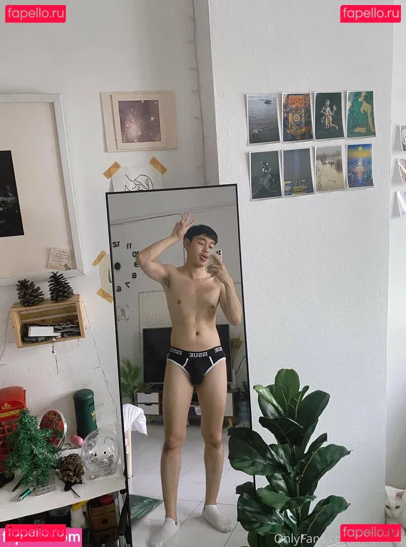 mentros Onlyfans Photo Gallery 