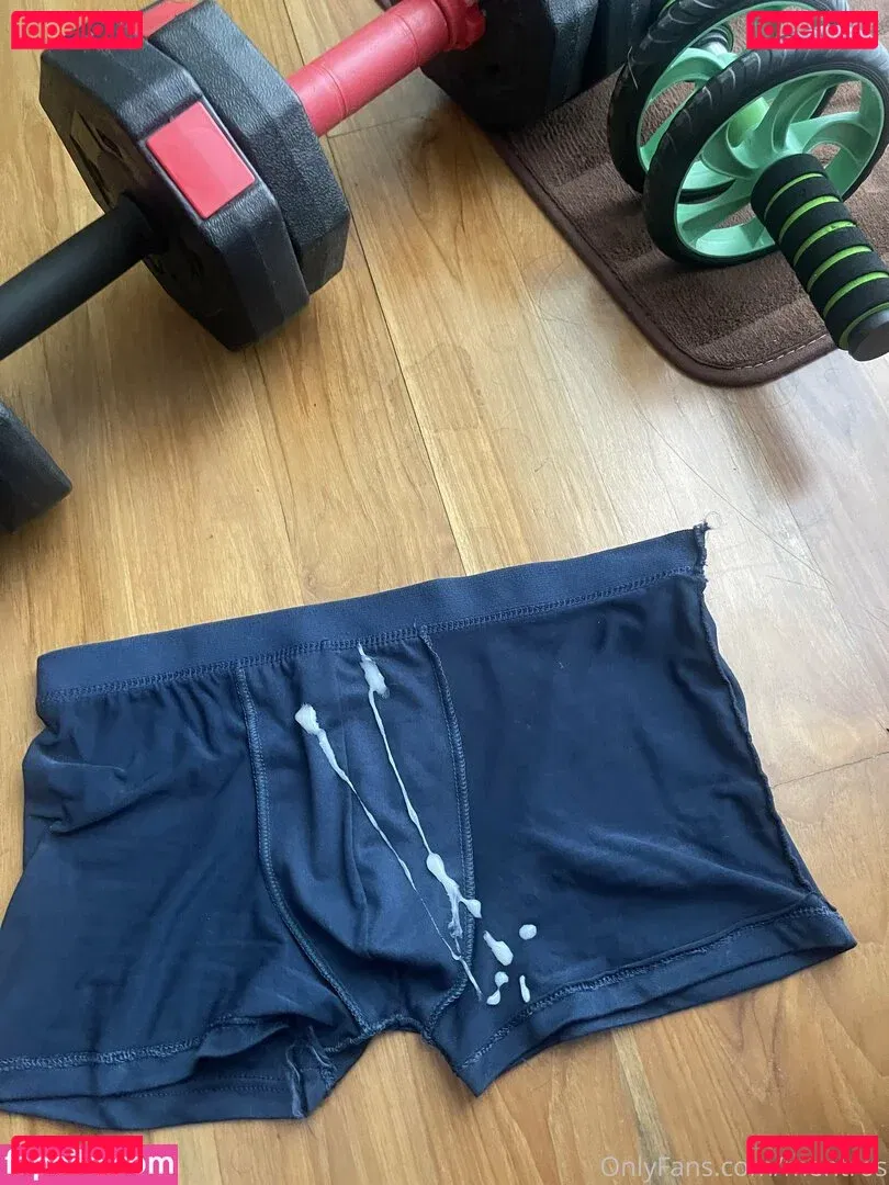 mentros Onlyfans Photo Gallery 