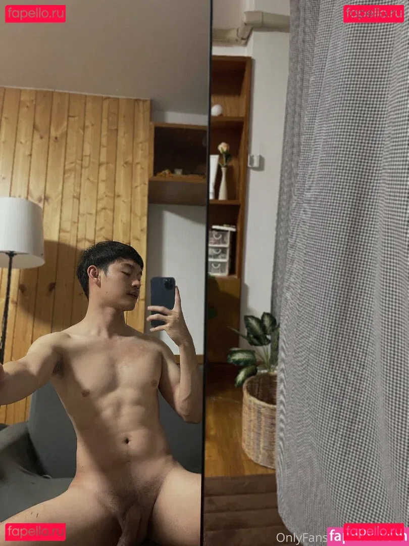 mentros Onlyfans Photo Gallery 