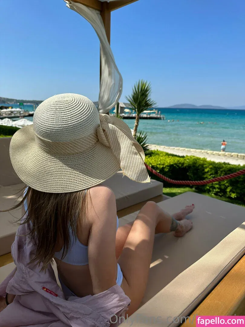 kassaria Onlyfans Photo Gallery 