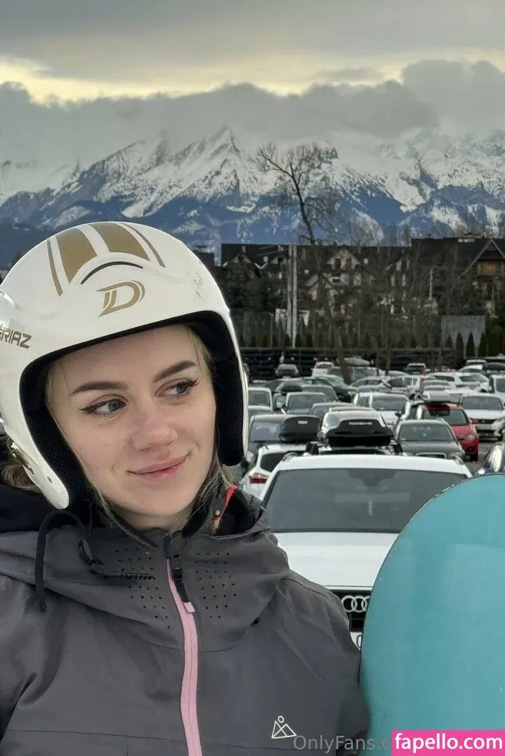 kassaria Onlyfans Photo Gallery 