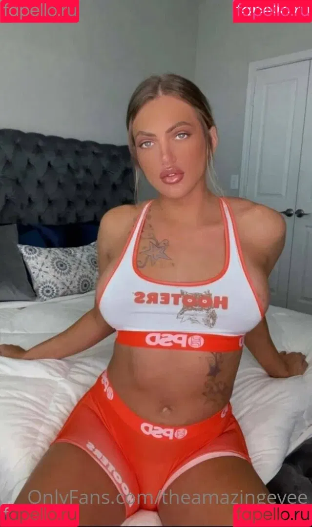 theeveemarie Onlyfans Photo Gallery 