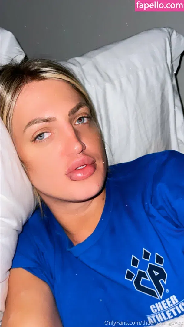 theeveemarie Onlyfans Photo Gallery 