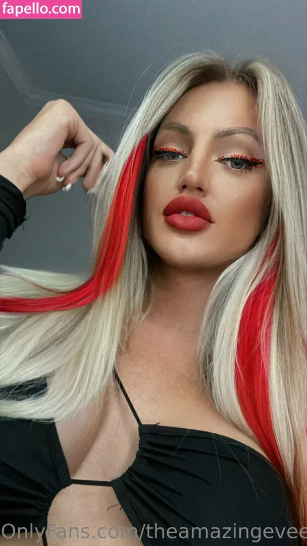 theeveemarie Onlyfans Photo Gallery 