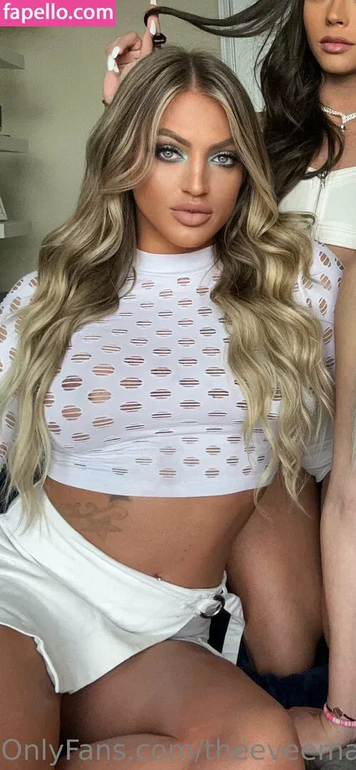 theeveemarie Onlyfans Photo Gallery 