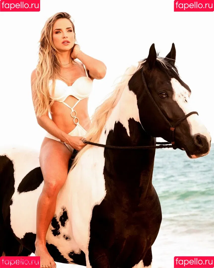 Gabi Martins Onlyfans Photo Gallery 