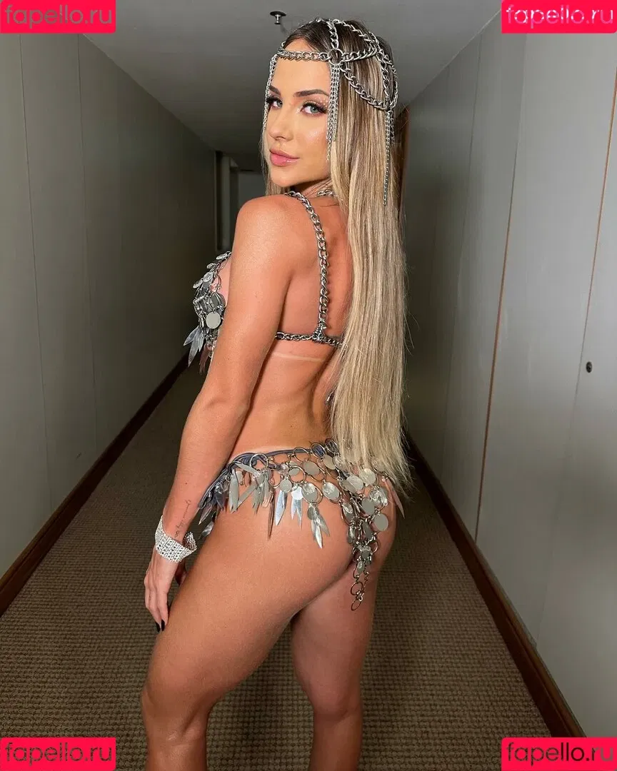 Gabi Martins Onlyfans Photo Gallery 