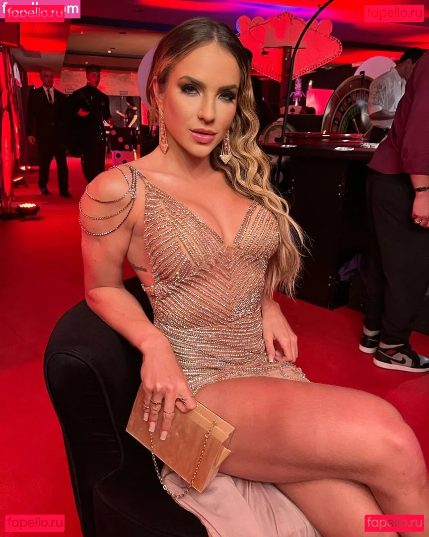 Gabi Martins Onlyfans Photo Gallery 