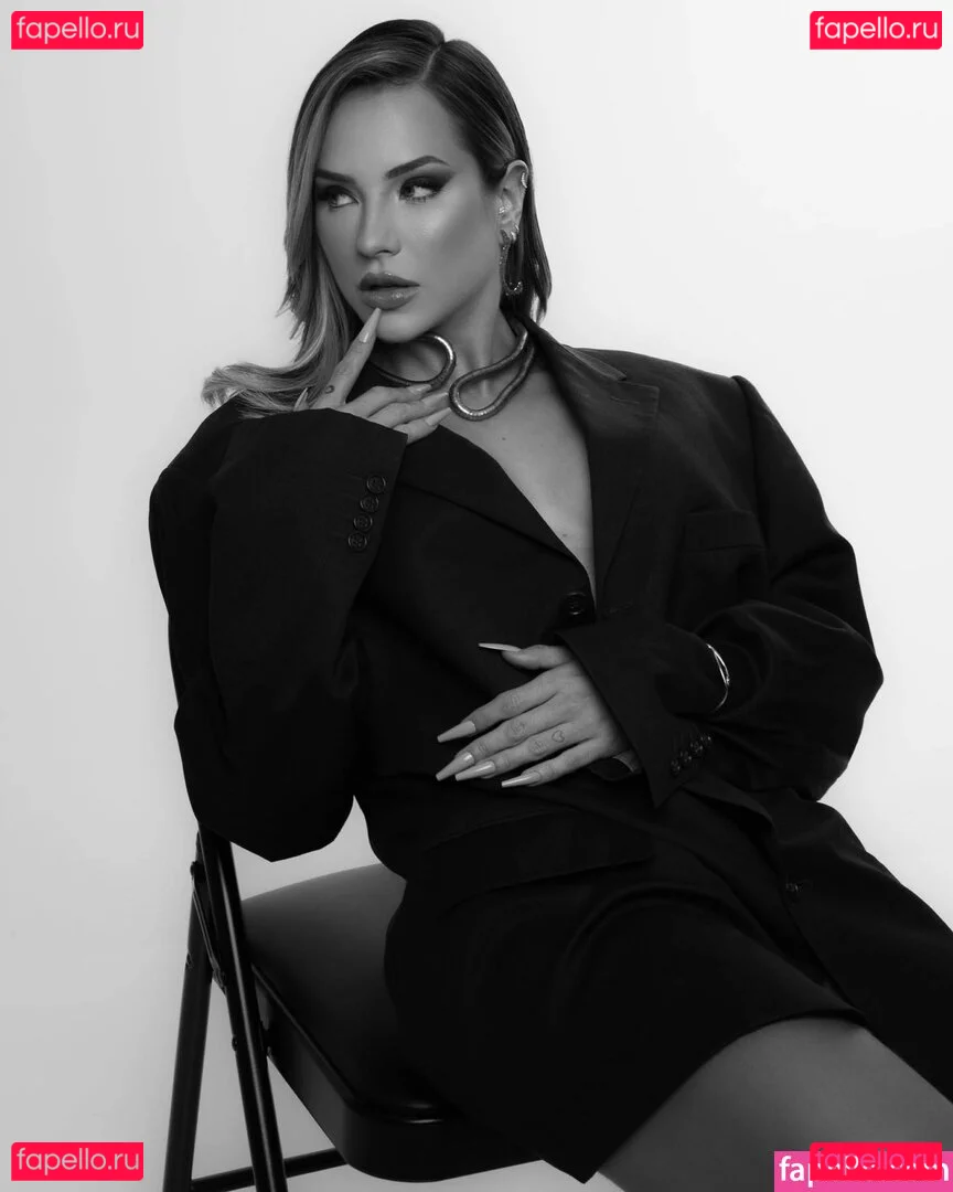 Gabi Martins Onlyfans Photo Gallery 