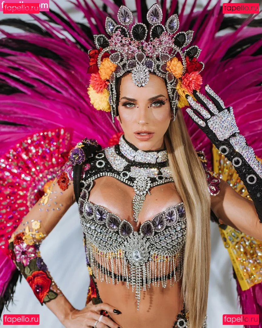 Gabi Martins Onlyfans Photo Gallery 