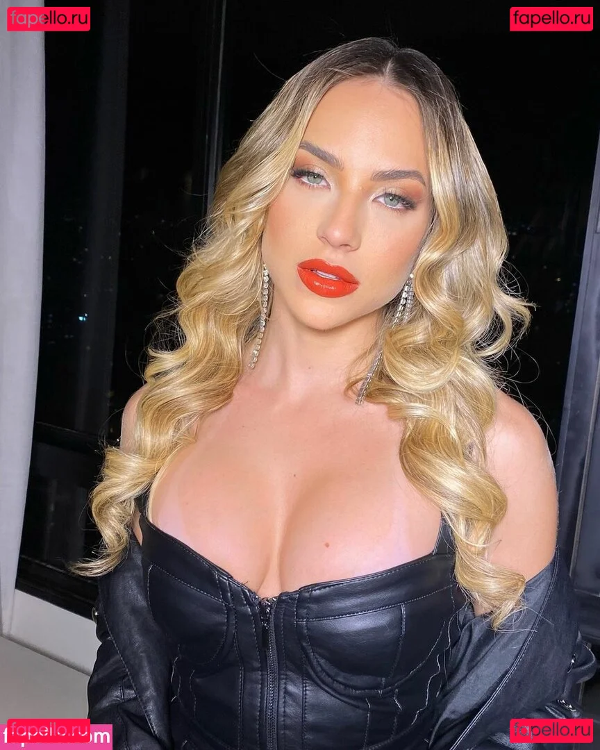 Gabi Martins Onlyfans Photo Gallery 