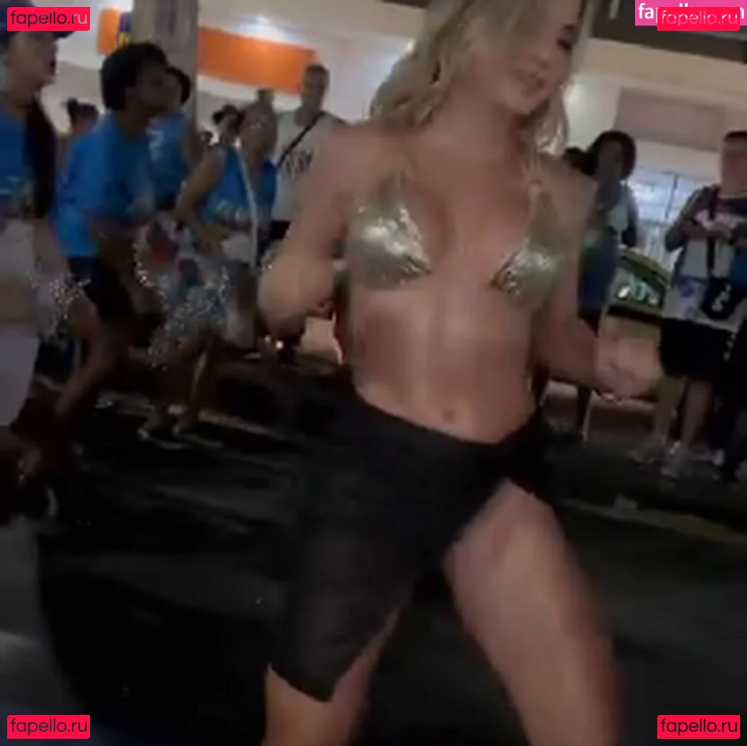 Gabi Martins Onlyfans Photo Gallery 