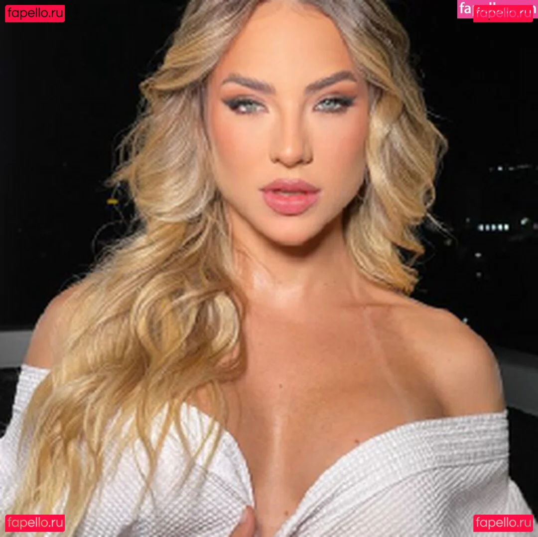 Gabi Martins Onlyfans Photo Gallery 