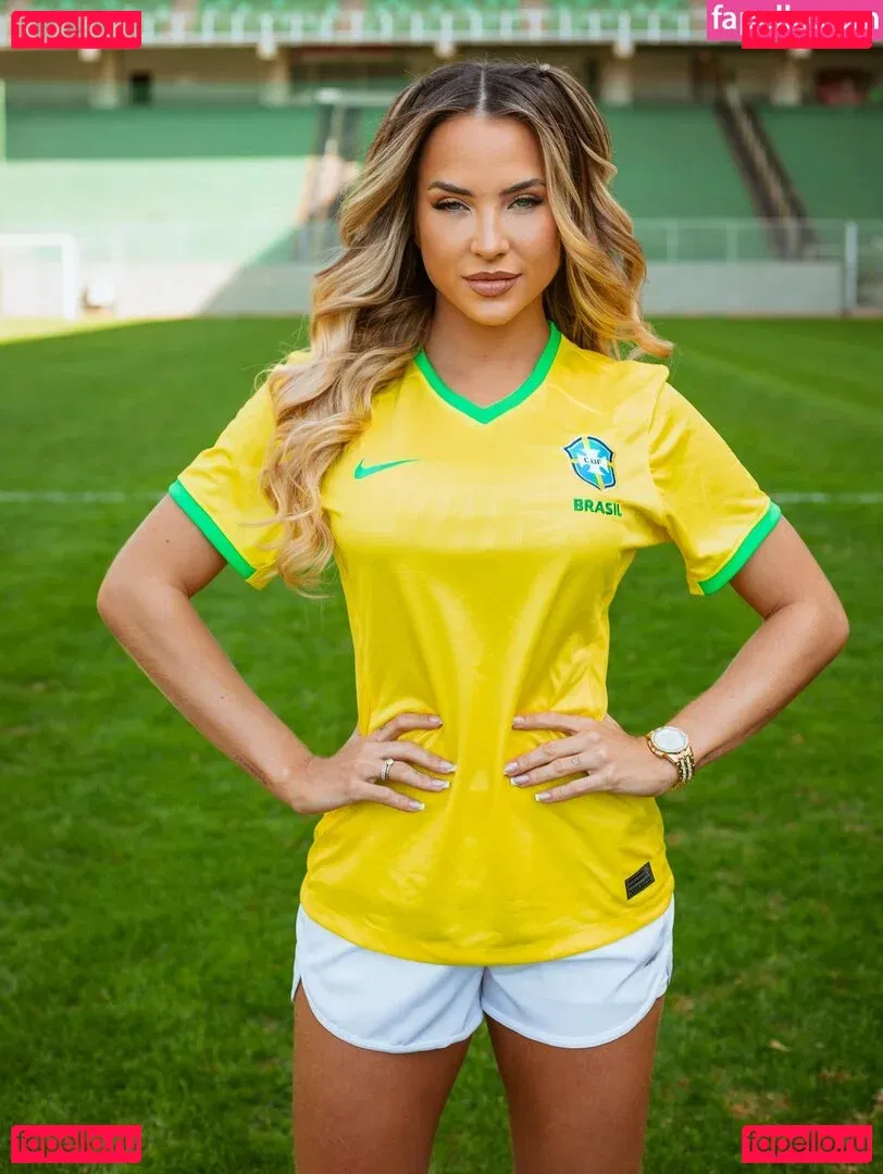 Gabi Martins Onlyfans Photo Gallery 