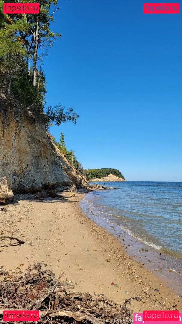 christymack Onlyfans Photo Gallery 