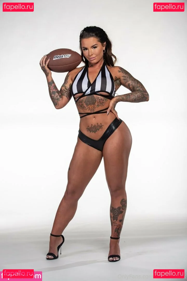 christymack Onlyfans Photo Gallery 