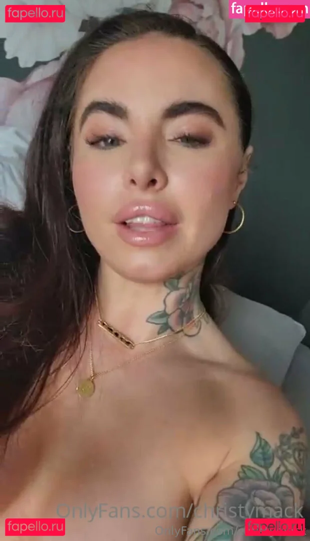 christymack Onlyfans Photo Gallery 