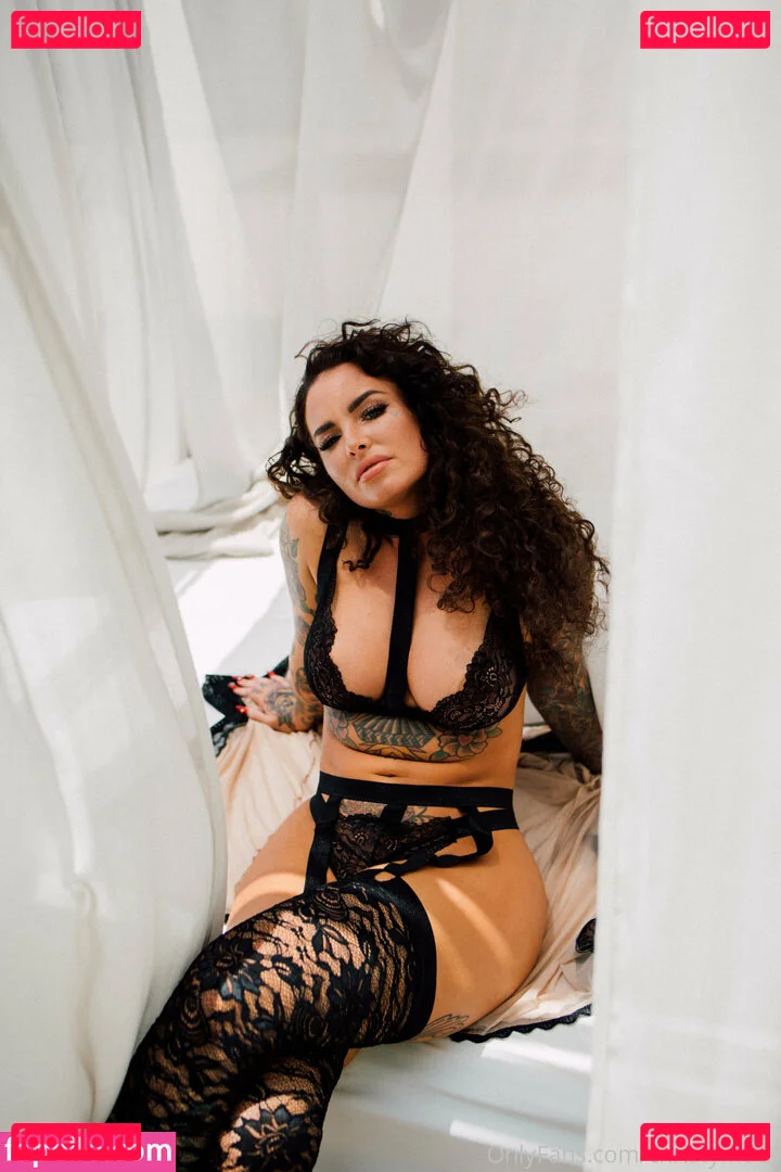 christymack Onlyfans Photo Gallery 