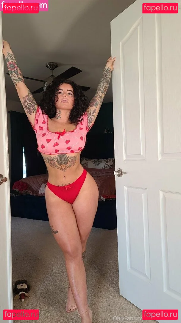 christymack Onlyfans Photo Gallery 