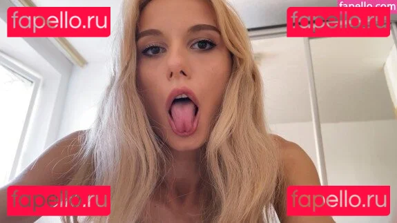 CarlaCute Onlyfans Photo Gallery 