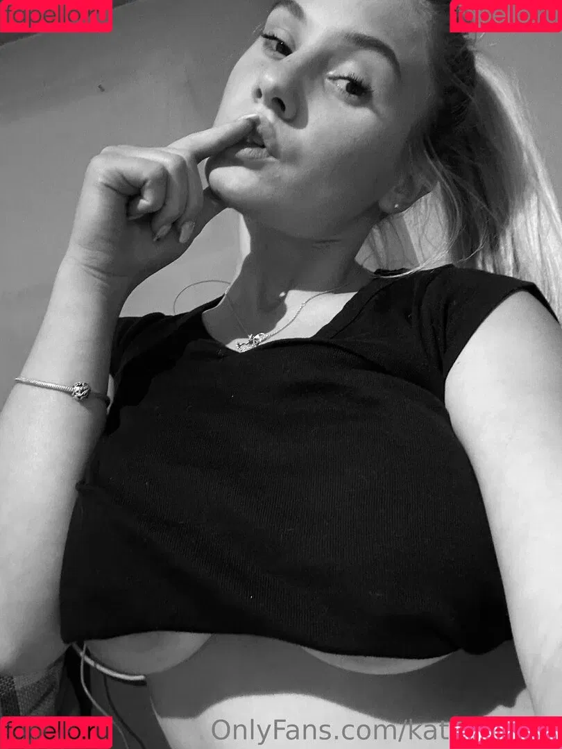 katemoonn Onlyfans Photo Gallery 