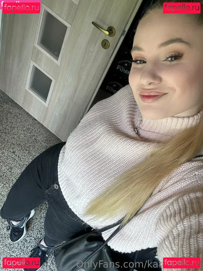 katemoonn Onlyfans Photo Gallery 