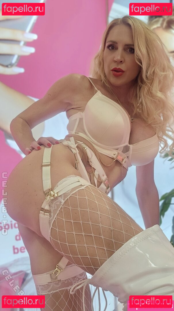 Kathys Secret Nude Onlyfans Photo 11