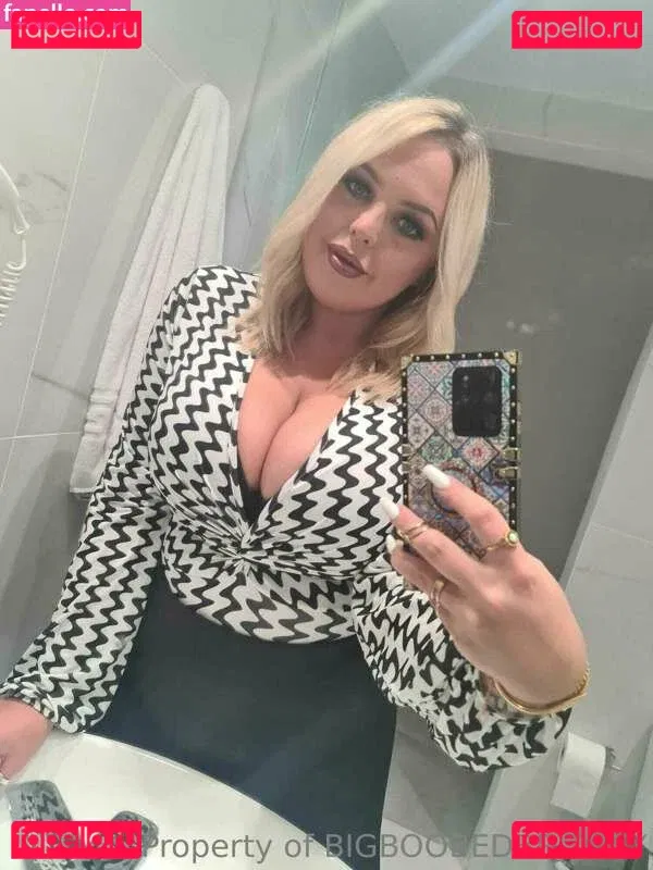 bigboobedbritneyvip Onlyfans Photo Gallery 