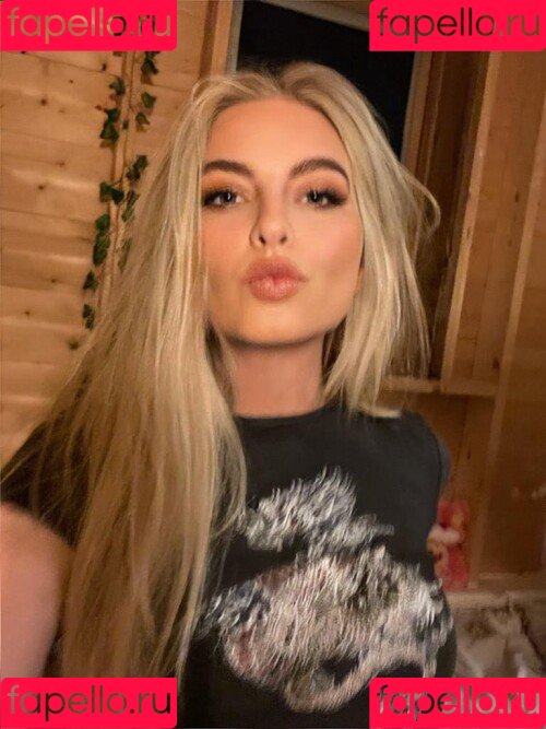 vixyless Onlyfans Photo Gallery 