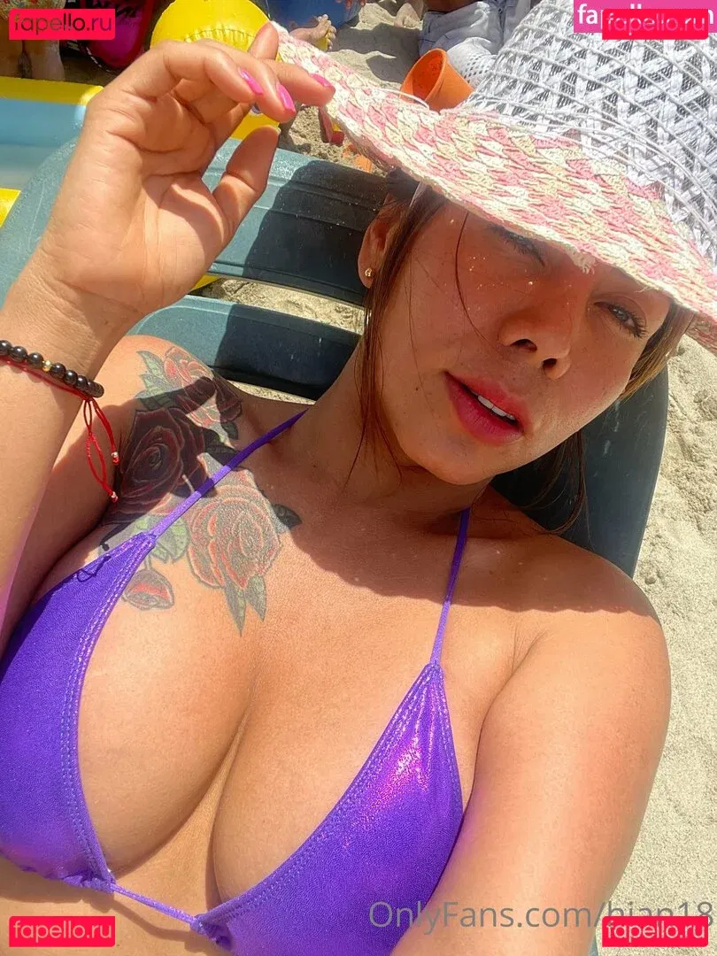 hian18 Onlyfans Photo Gallery 